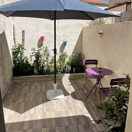 : Bel Emplacement Avec Terrasse Apartment
